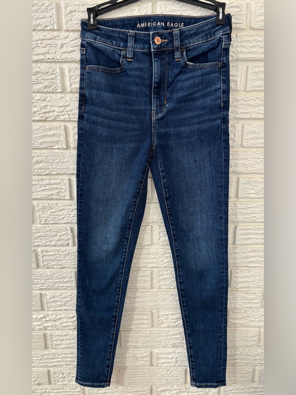 American Eagle Super High Rise Jegging Next Level Stretch Medium Wash Size 2